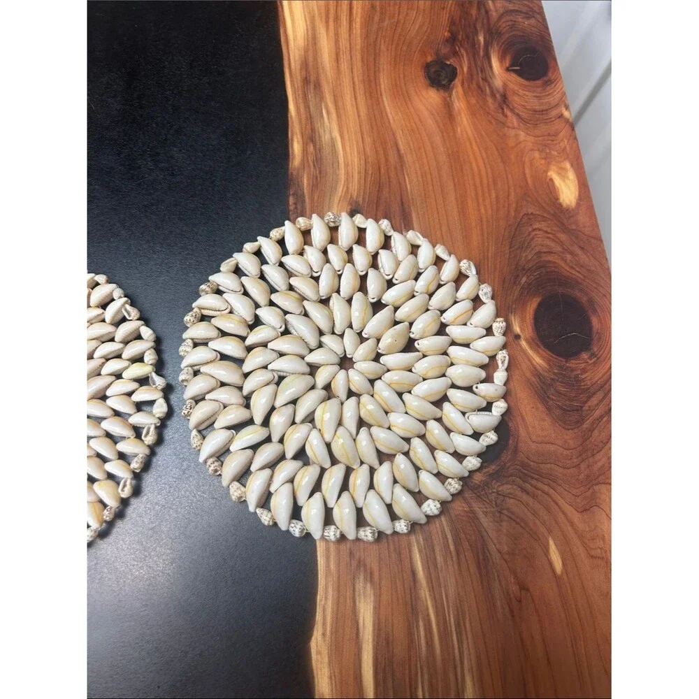 2 Vintage Seashell Trivet Hot Pads Beach Condo Decor